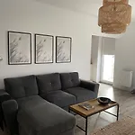 Cozy Place To Remember - With Fireplace & Netflix Apartment Brasov