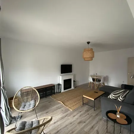 Appartement Cozy Place To Remember - With Fireplace & Netflix Braşov