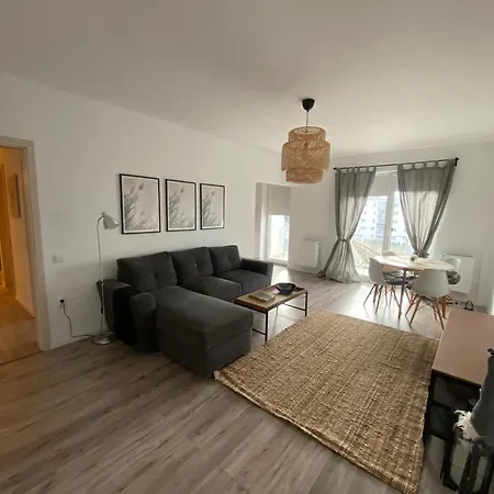 Cozy Place To Remember - With Fireplace & Netflix Brasov