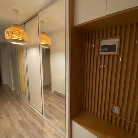 Cozy Place To Remember - With Fireplace & Netflix