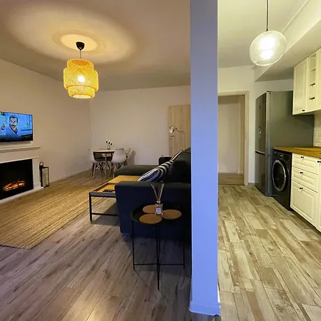 Cozy Place To Remember - With Fireplace & Netflix Apartment Brasov