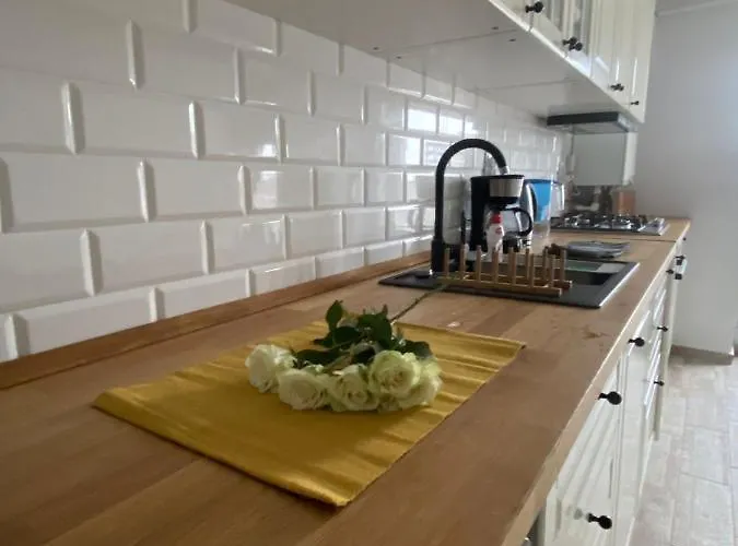 Cozy Place To Remember - With Fireplace & Netflix Brasov