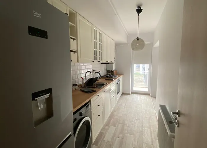 Cozy Place To Remember - With Fireplace & Netflix