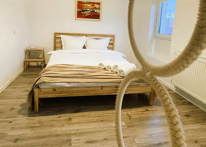 Cozy Place To Remember - With Fireplace & Netflix *